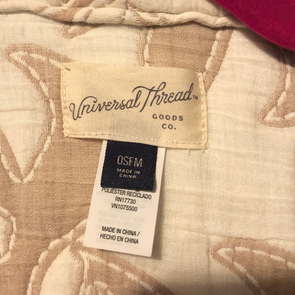 Beige Patterned Kimono Jacket
Universal Thread
OSFM ( one size fits most) - Picture 3 of 10